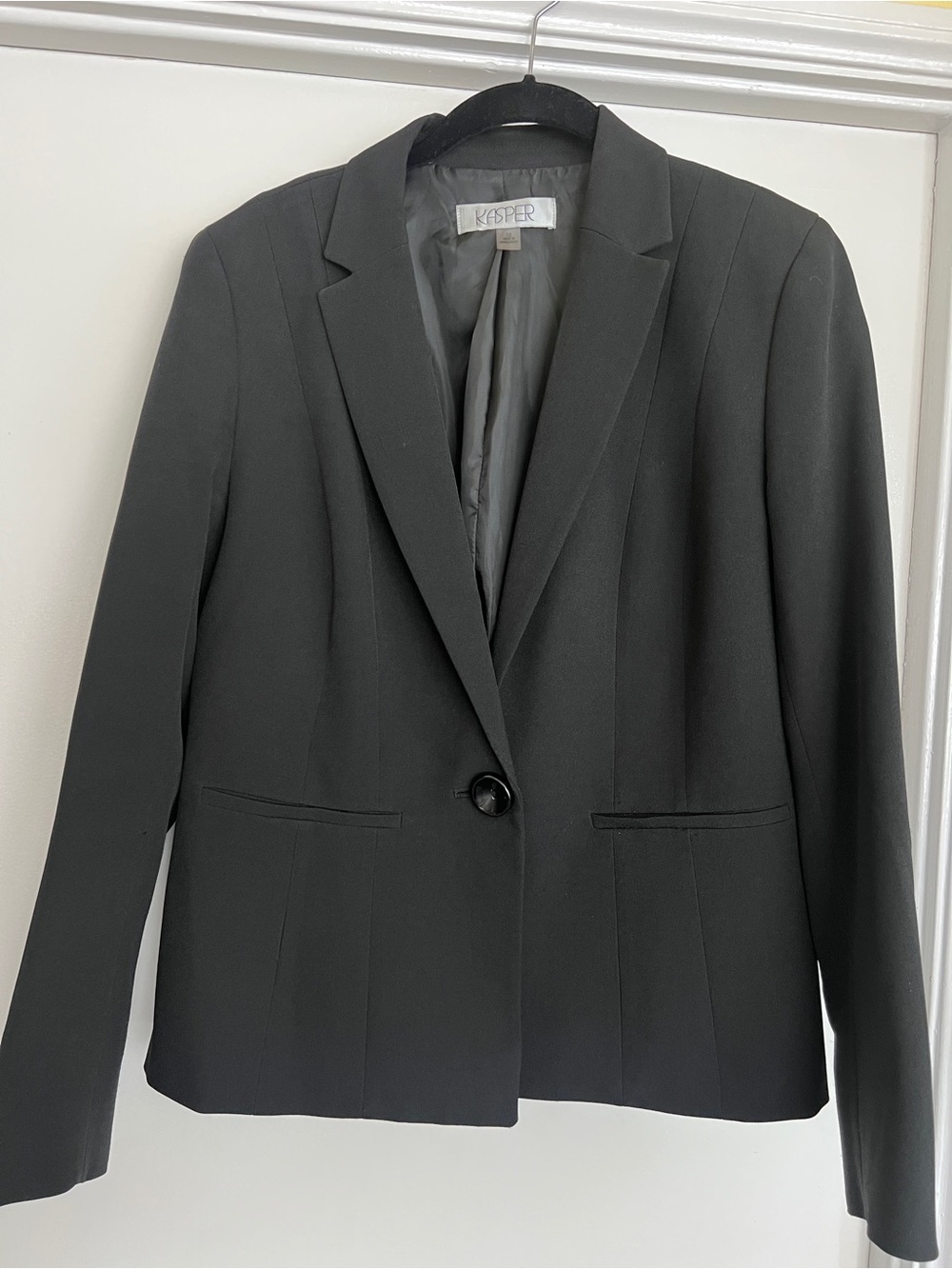 Kasper Black Single-Button Tailored Blazer